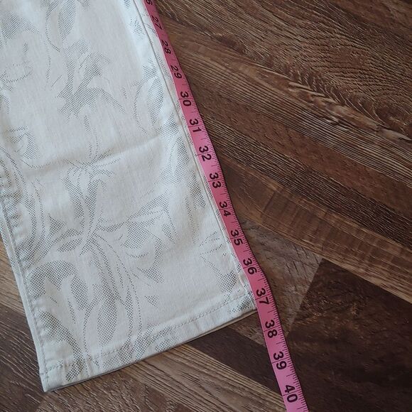 Soft Surroundings Cream Floral Print Jeans 4P - Picture 9 of 10